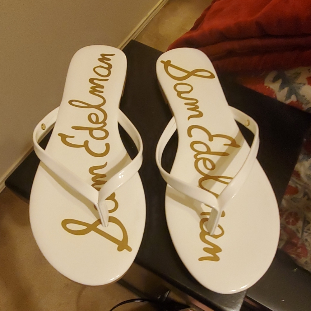 Flip flops